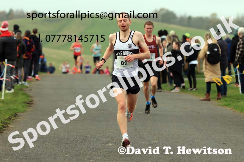 Senior Mens and Womens 2024 Heaton Memorial 10k Road Race, Newcastle Town Moor, Newcastle.   Photo: David T. Hewitson/Sports for All Pics